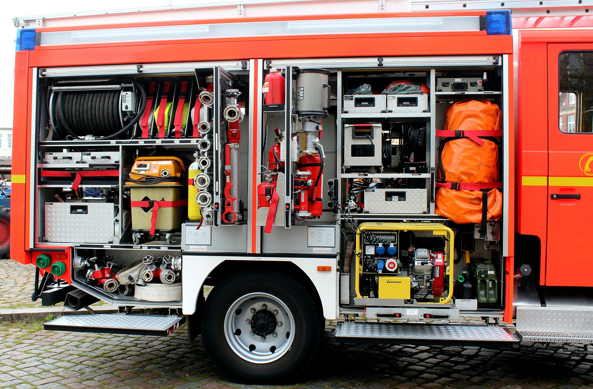 fire-438962_1920